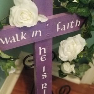 Easter Purple indoor/outdoor Cross with Flowers